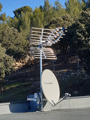 Installation à Marseille d'antenne TNT parabole canal satellite